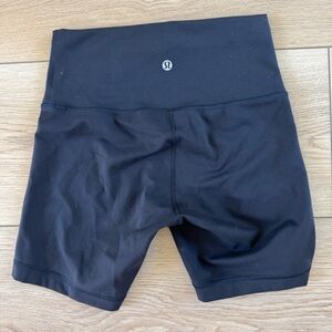 Lululemon Wunder Under Bike Shorts size 6, black